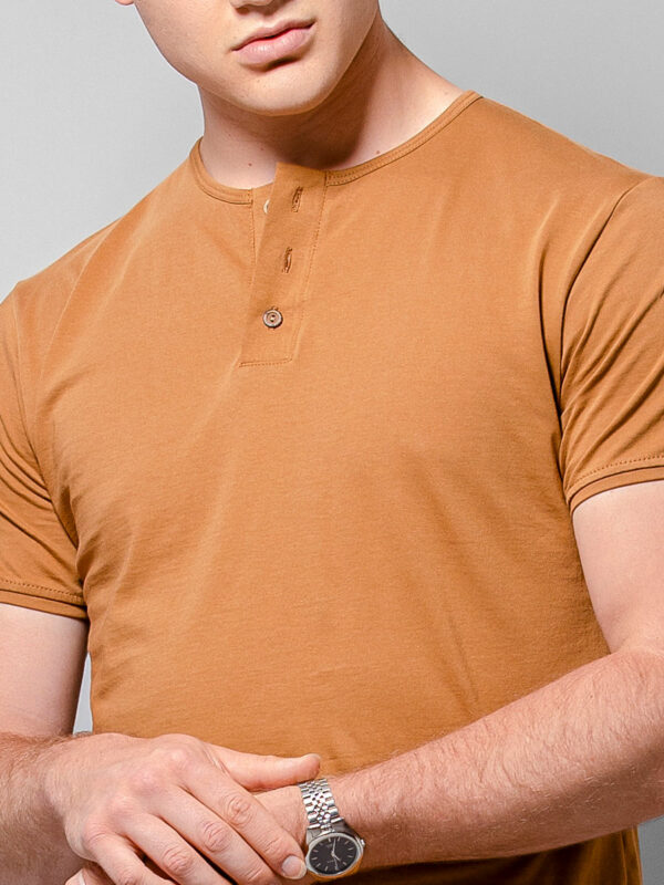 Polo Henley Gold - Imagen 2